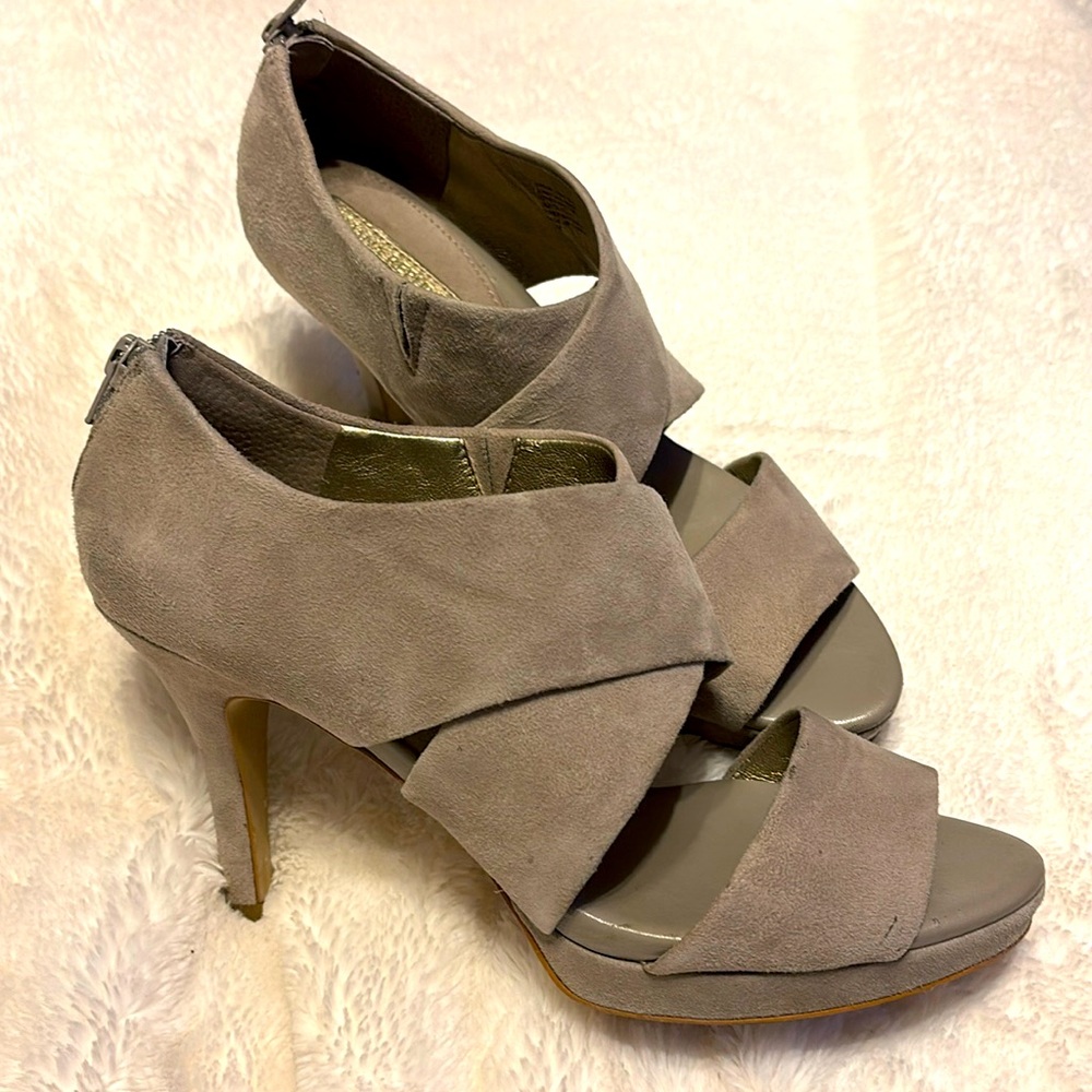 Banana Republic light gray suede strap heels. Great condition.